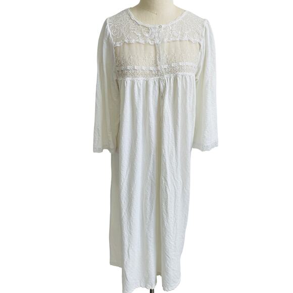 Christian Dior Vintage White Lace Nightgown 1960s/70s Small Christian Dior Vintage White Lace Nightgown 1960s/70s Small